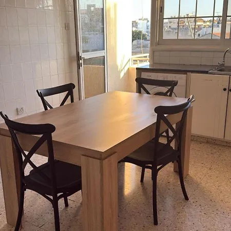 Quarto em Acomodações Particulares Ancient View With Smart Tv & Netflix Larnaca