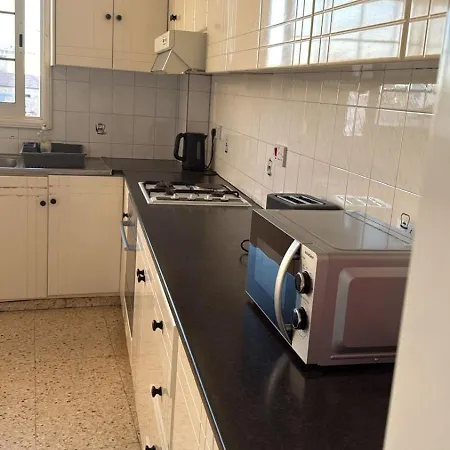 Ancient View With Smart Tv & Netflix *